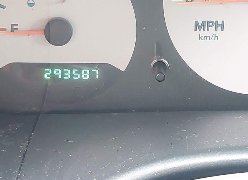 Photo 7 of 2007 Chrysler Town & COUNTRY (VIN 1A4GJ45R47B263420)