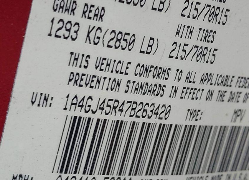 Photo 9 of 2007 Chrysler Town & COUNTRY (VIN 1A4GJ45R47B263420)