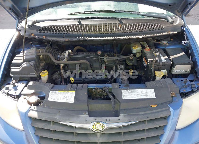 Photo 10 of 2007 Chrysler Town & COUNTRY (VIN 1A4GJ45R77B208931)