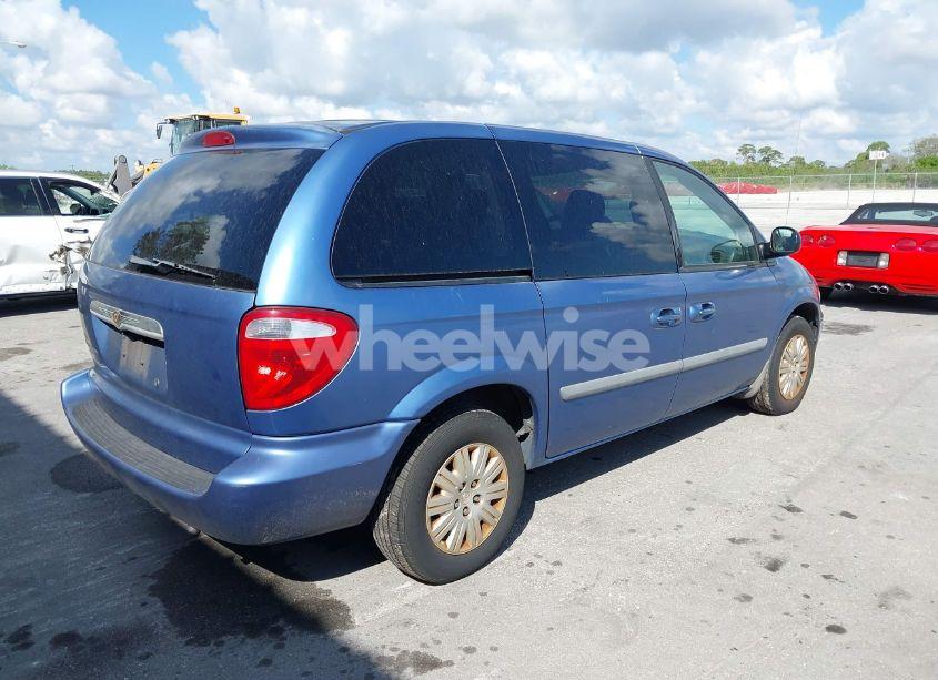 Photo 4 of 2007 Chrysler Town & COUNTRY (VIN 1A4GJ45R77B208931)