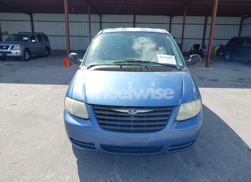 Photo 6 of 2007 Chrysler Town & COUNTRY (VIN 1A4GJ45R77B208931)