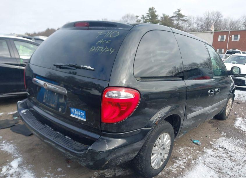 Photo 4 of 2007 Chrysler Town & COUNTRY (VIN 1A4GJ45R87B148741)