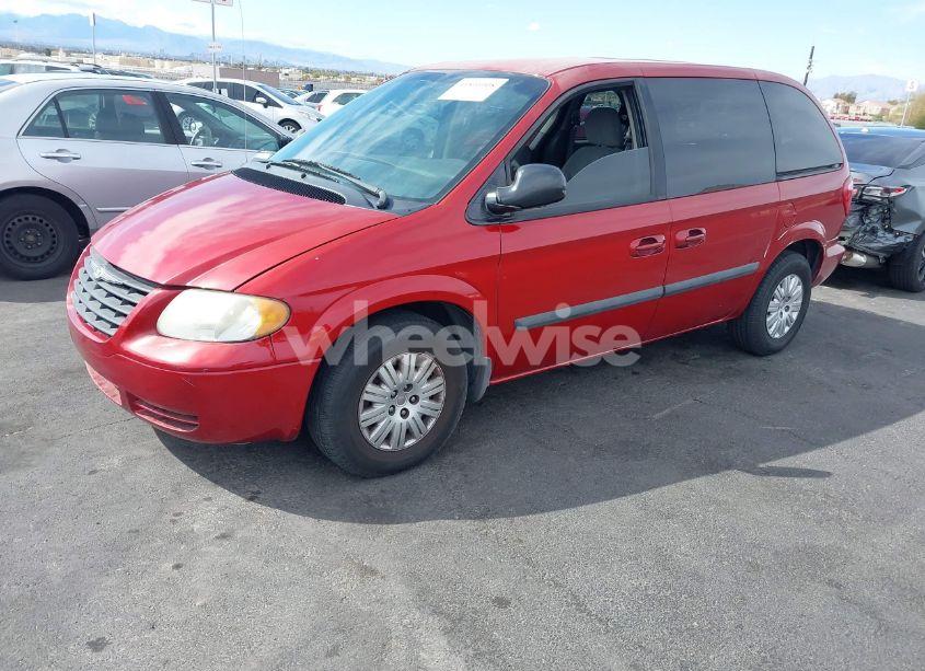Photo 2 of 2007 Chrysler Town & COUNTRY (VIN 1A4GJ45R97B101136)