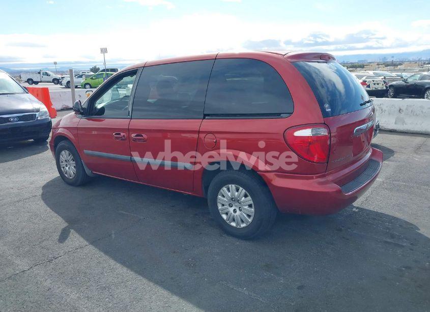 Photo 3 of 2007 Chrysler Town & COUNTRY (VIN 1A4GJ45R97B101136)