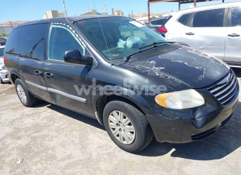 2007 Chrysler Town & COUNTRY (VIN 1A4GJ45R97B242160) main photo