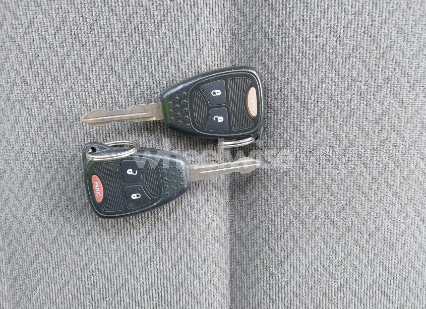 Photo 11 of 2007 Chrysler Town & COUNTRY LX (VIN 1A4GP44R07B189994)