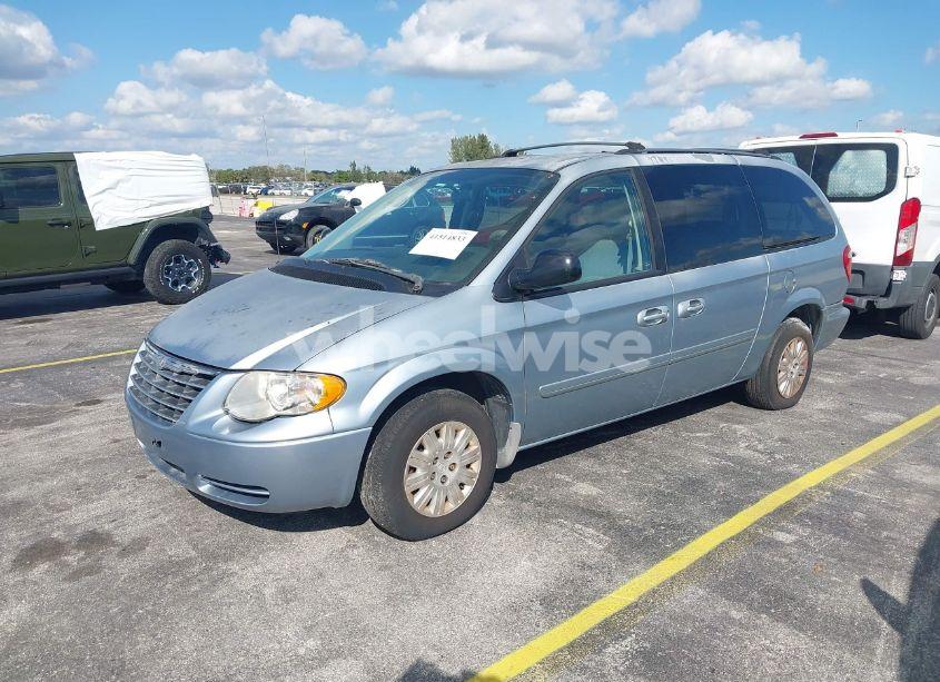 Photo 2 of 2006 Chrysler Town & COUNTRY LX (VIN 1A4GP44R76B608714)