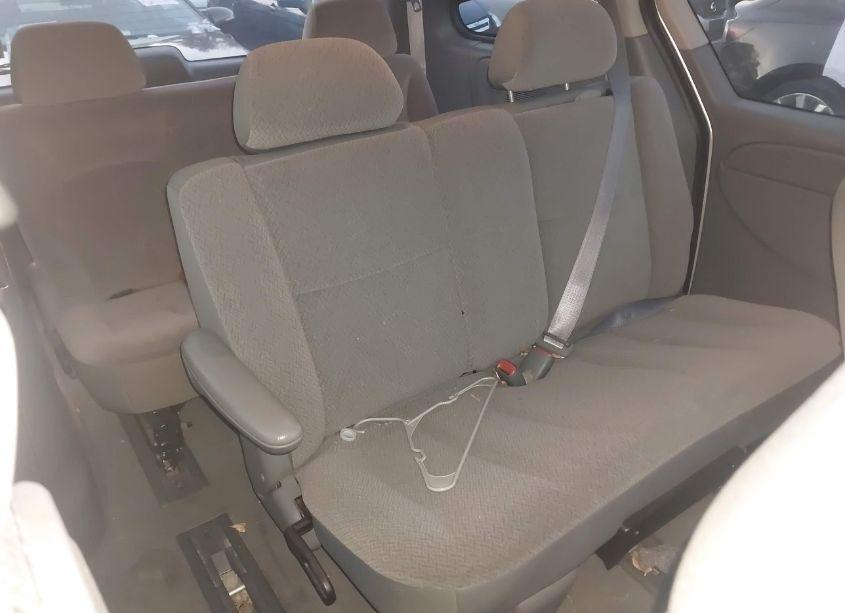 Photo 8 of 2006 Chrysler Town & COUNTRY (VIN 1A4GP45R06B739305)