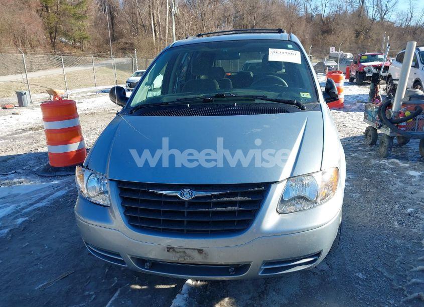 Photo 12 of 2006 Chrysler Town & COUNTRY (VIN 1A4GP45R16B506159)