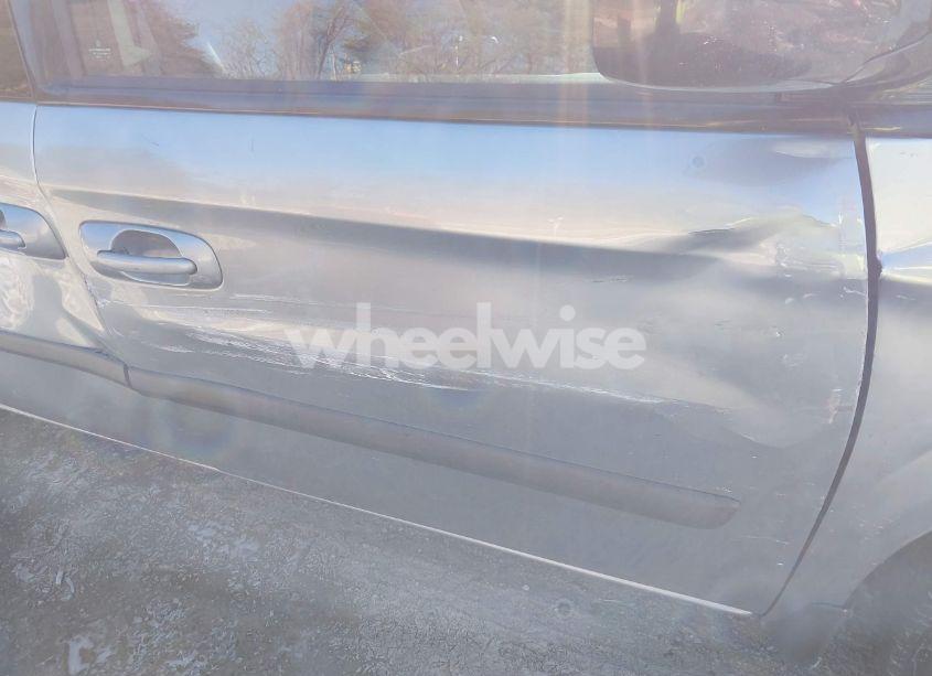 Photo 18 of 2006 Chrysler Town & COUNTRY (VIN 1A4GP45R16B506159)