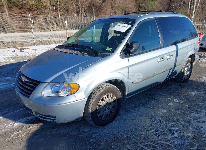 Photo 2 of 2006 Chrysler Town & COUNTRY (VIN 1A4GP45R16B506159)