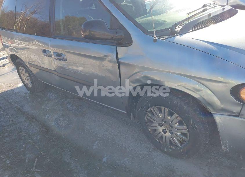 Photo 6 of 2006 Chrysler Town & COUNTRY (VIN 1A4GP45R16B506159)