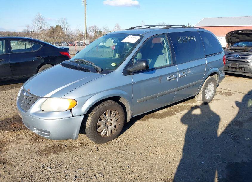 Photo 2 of 2006 Chrysler Town & COUNTRY (VIN 1A4GP45R26B655342)