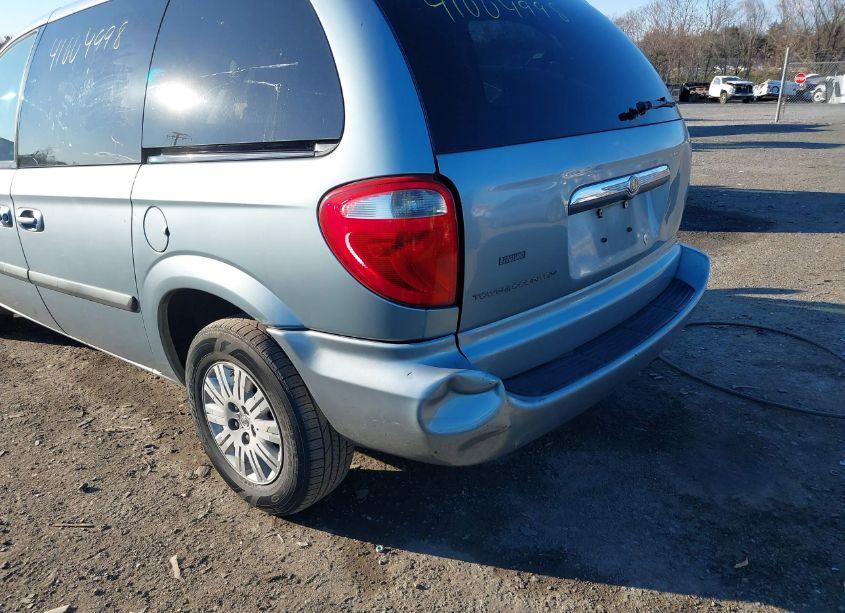 Photo 6 of 2006 Chrysler Town & COUNTRY (VIN 1A4GP45R26B655342)