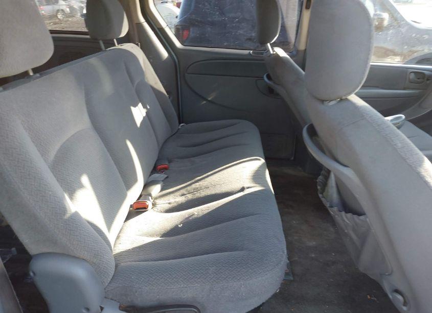 Photo 8 of 2006 Chrysler Town & COUNTRY (VIN 1A4GP45R26B655342)