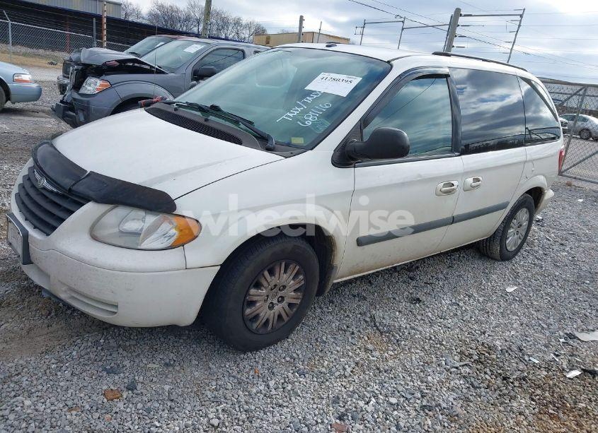 Photo 2 of 2006 Chrysler Town & COUNTRY (VIN 1A4GP45R26B681116)