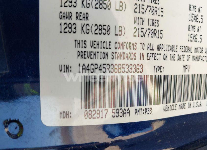 Photo 9 of 2006 Chrysler Town & COUNTRY (VIN 1A4GP45R36B533363)