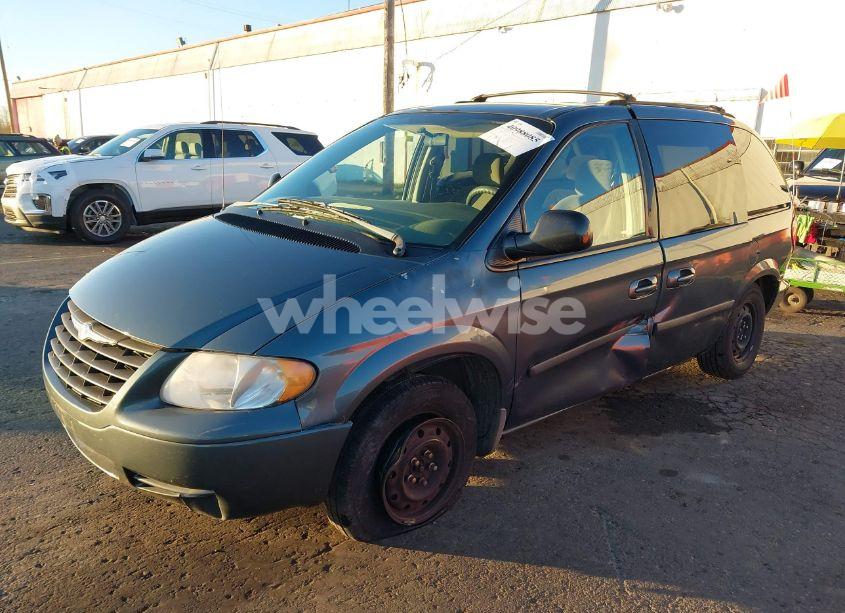 Photo 2 of 2006 Chrysler Town & COUNTRY (VIN 1A4GP45R36B597113)