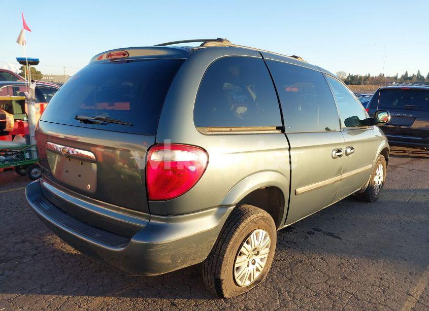 Photo 4 of 2006 Chrysler Town & COUNTRY (VIN 1A4GP45R36B597113)