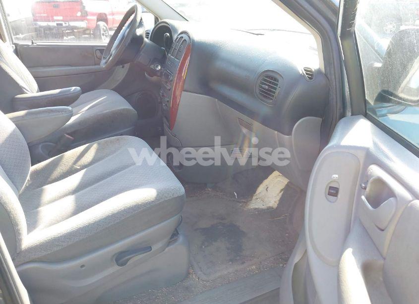 Photo 5 of 2006 Chrysler Town & COUNTRY (VIN 1A4GP45R36B603010)