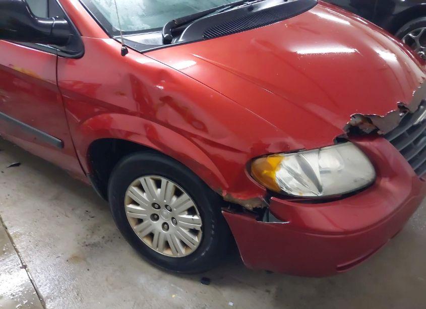 Photo 6 of 2006 Chrysler Town & COUNTRY (VIN 1A4GP45R66B658096)