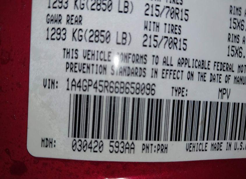 Photo 9 of 2006 Chrysler Town & COUNTRY (VIN 1A4GP45R66B658096)