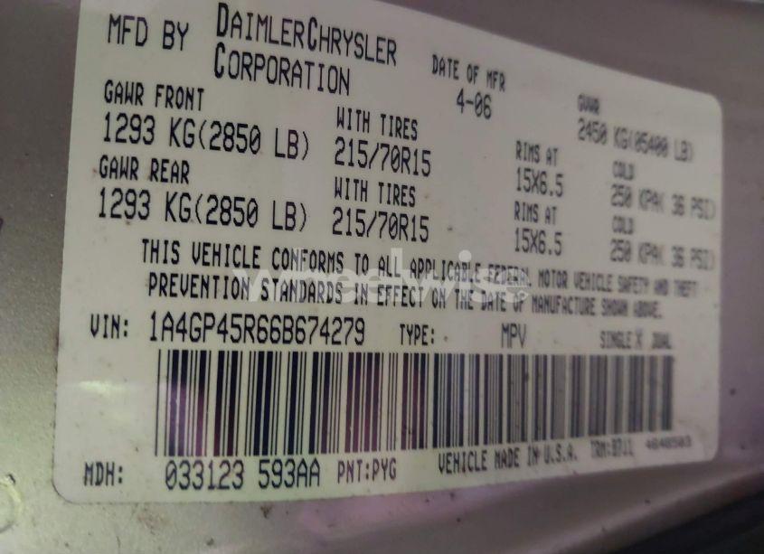 Photo 9 of 2006 Chrysler Town & COUNTRY (VIN 1A4GP45R66B674279)