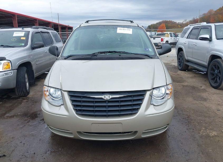 Photo 12 of 2006 Chrysler Town & COUNTRY (VIN 1A4GP45R76B702879)