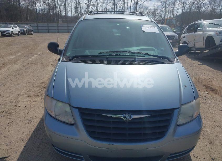 Photo 6 of 2006 Chrysler Town & COUNTRY (VIN 1A4GP45RX6B504765)