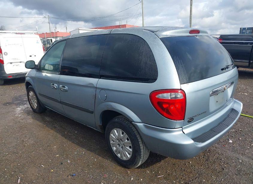 Photo 3 of 2006 Chrysler Town & COUNTRY (VIN 1A4GP45RX6B693112)