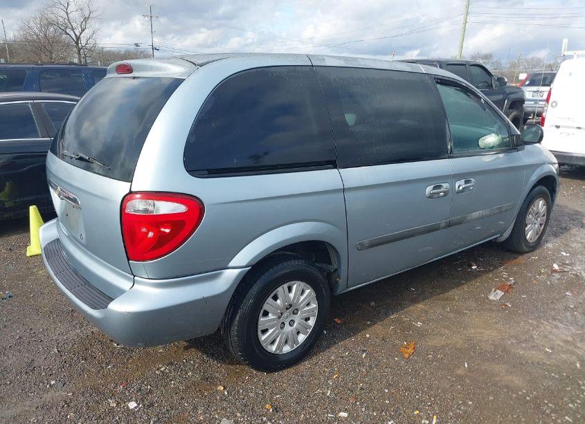 Photo 4 of 2006 Chrysler Town & COUNTRY (VIN 1A4GP45RX6B693112)