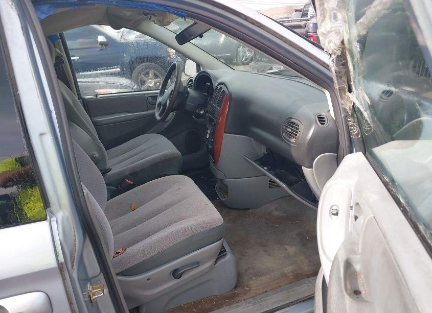 Photo 5 of 2006 Chrysler Town & COUNTRY (VIN 1A4GP45RX6B693112)