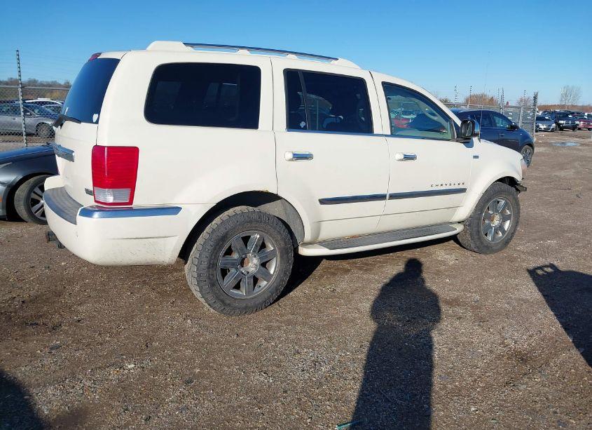 Photo 4 of 2008 Chrysler Aspen LIMITED (VIN 1A8HW58208F158246)