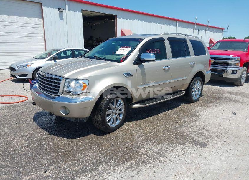Photo 2 of 2008 Chrysler Aspen LIMITED (VIN 1A8HW58258F136498)
