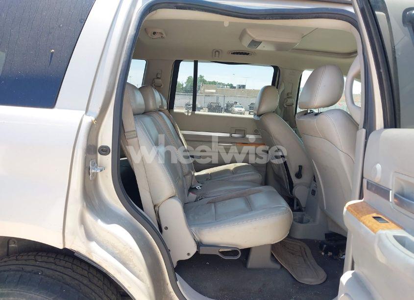 Photo 8 of 2008 Chrysler Aspen LIMITED (VIN 1A8HW58258F136498)