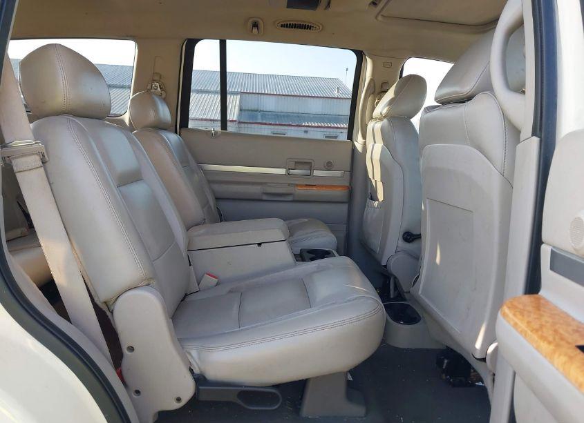 Photo 8 of 2007 Chrysler Aspen LIMITED (VIN 1A8HW58277F572512)