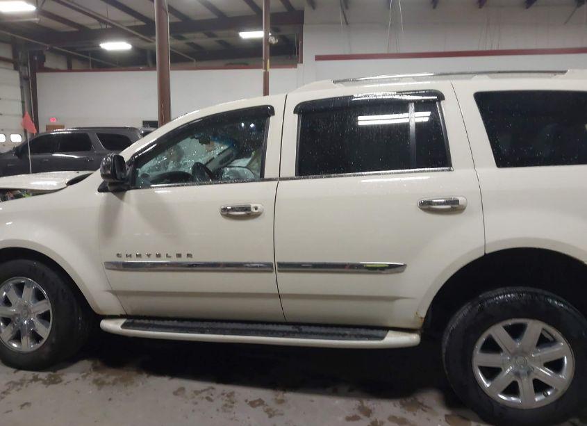 Photo 14 of 2008 Chrysler Aspen LIMITED (VIN 1A8HW58288F105147)