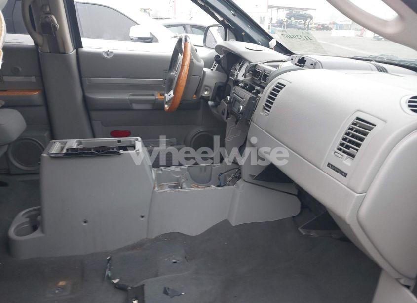 Photo 5 of 2008 Chrysler Aspen LIMITED (VIN 1A8HW58N18F107803)