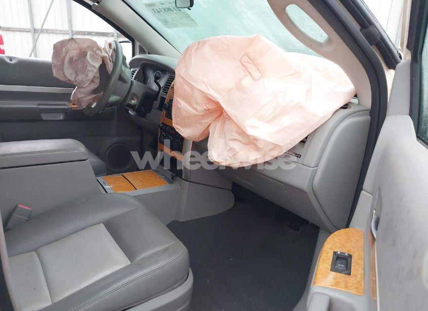 Photo 5 of 2007 Chrysler Aspen LIMITED (VIN 1A8HX58207F523147)