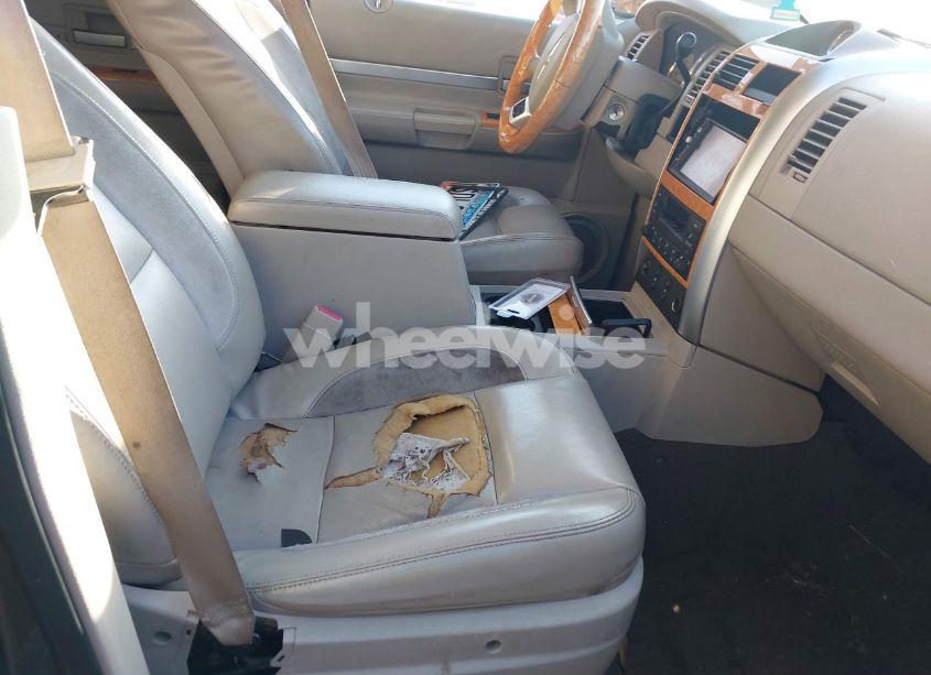 Photo 5 of 2007 Chrysler Aspen LIMITED (VIN 1A8HX58227F569157)