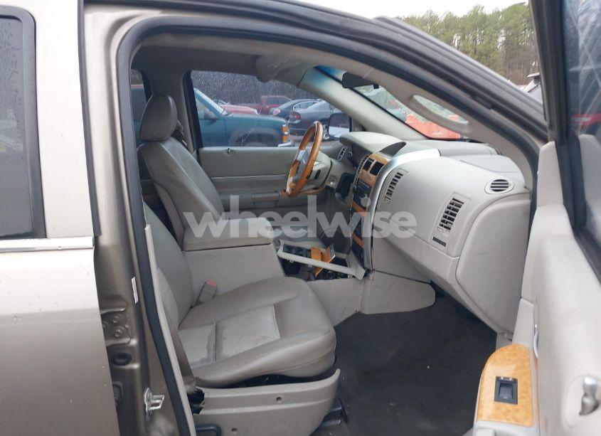 Photo 5 of 2007 Chrysler Aspen LIMITED (VIN 1A8HX58247F521837)