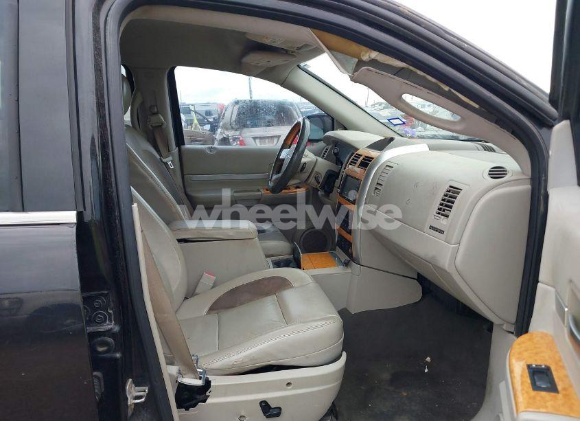 Photo 5 of 2008 Chrysler Aspen LIMITED (VIN 1A8HX58278F146818)