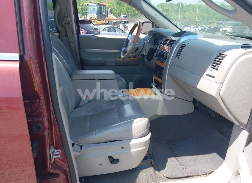 Photo 5 of 2007 Chrysler Aspen LIMITED (VIN 1A8HX58287F575769)