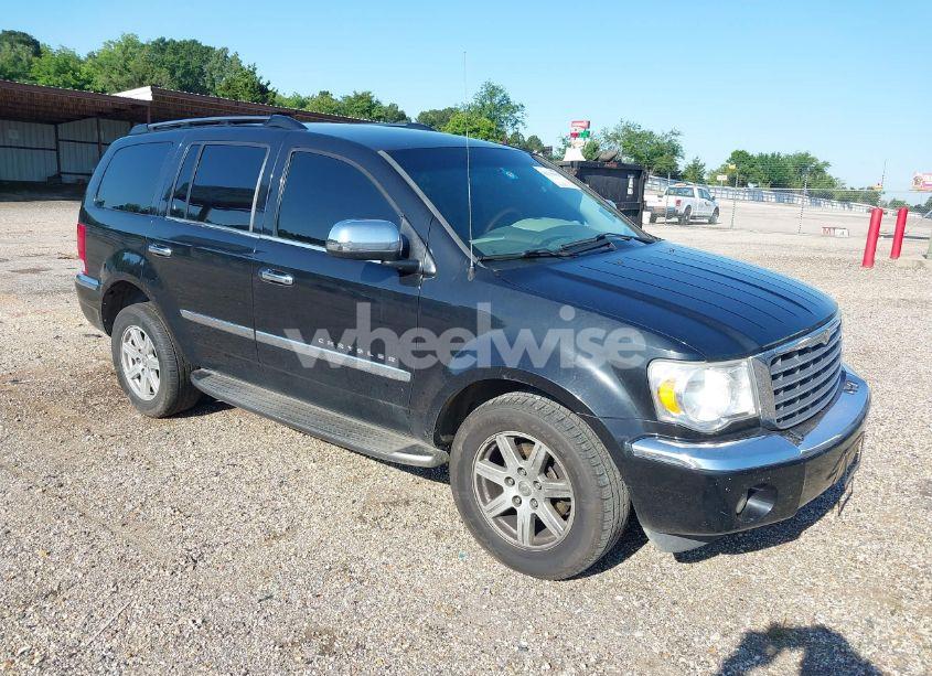 2007 Chrysler Aspen LIMITED (VIN 1A8HX582X7F573117) main photo