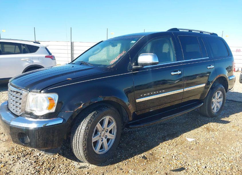 Photo 2 of 2008 Chrysler Aspen LIMITED (VIN 1A8HX582X8F152502)