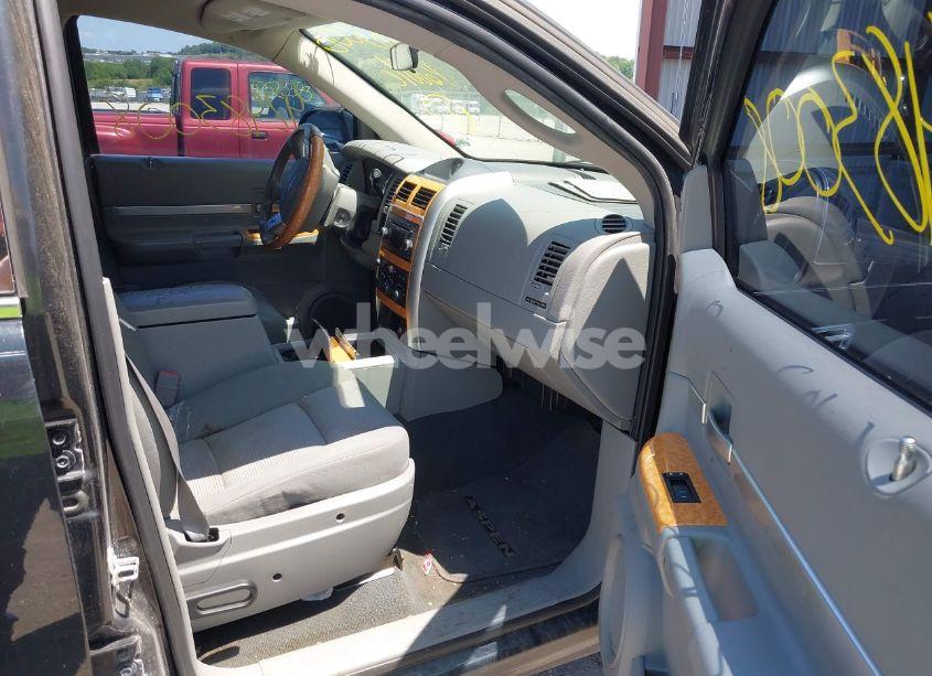 Photo 5 of 2008 Chrysler Aspen LIMITED (VIN 1A8HX58N68F106952)