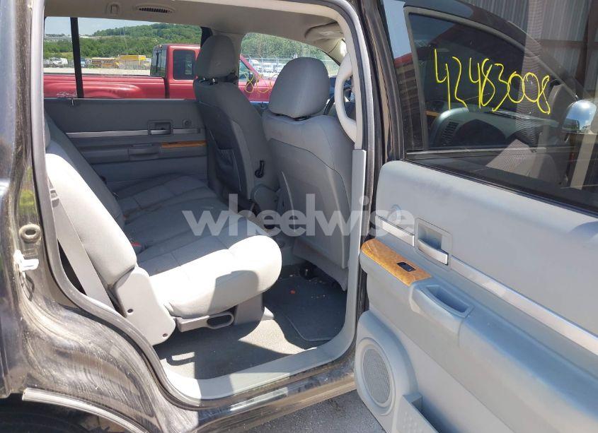 Photo 8 of 2008 Chrysler Aspen LIMITED (VIN 1A8HX58N68F106952)