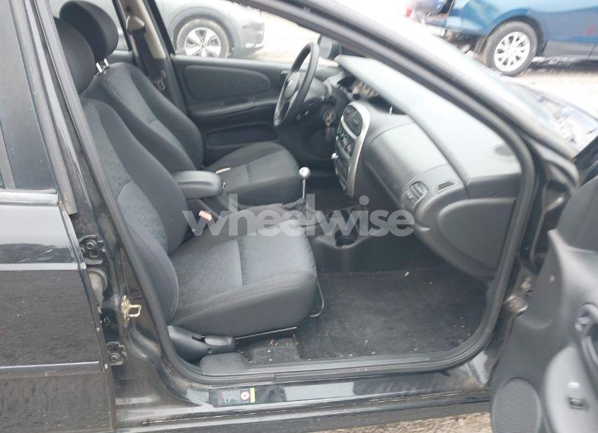 Photo 5 of 2004 Dodge Neon R/T (VIN 1B3AS76F94D545147)