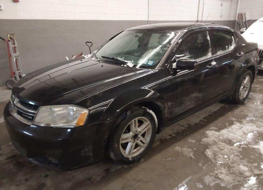 Photo 2 of 2011 Dodge Avenger MAINSTREET (VIN 1B3BD1FB2BN513673)