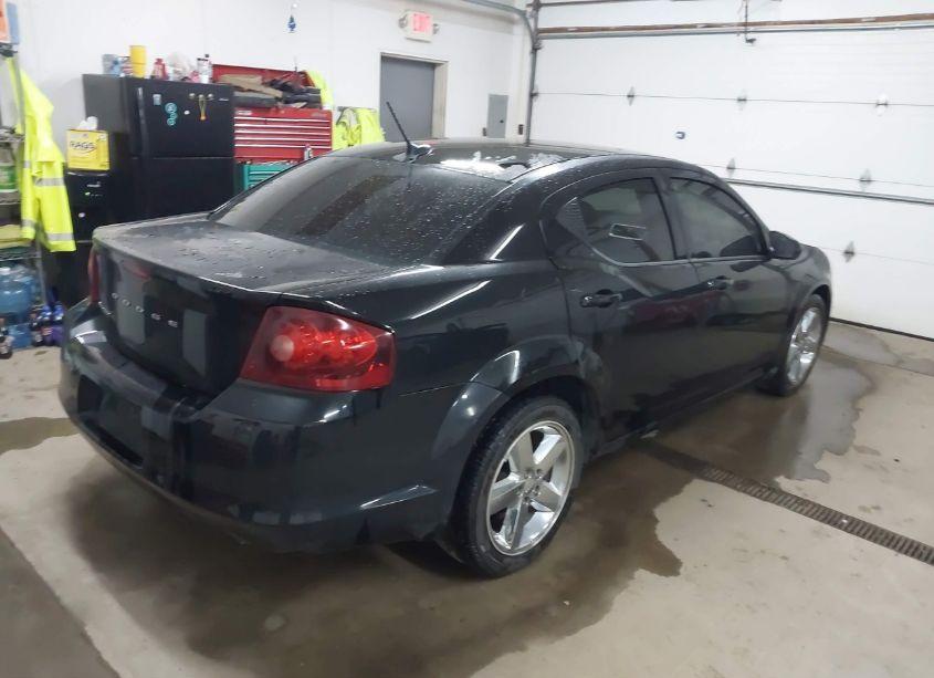 Photo 4 of 2011 Dodge Avenger LUX (VIN 1B3BD2FG1BN544821)